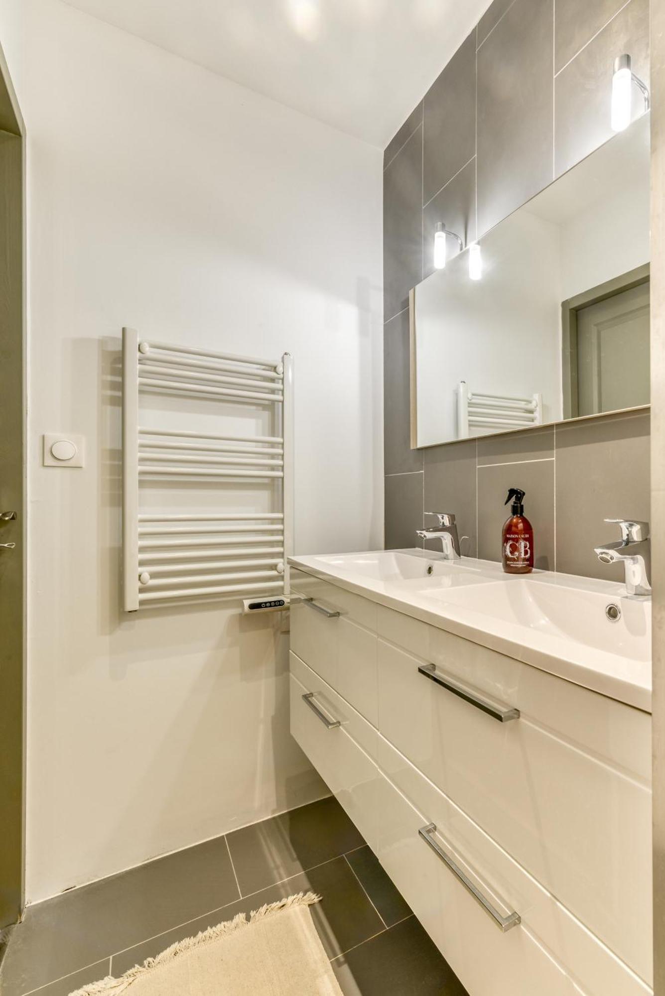 Le Maquens - Parking Gratuit - Wifi - Netflix Apartment Carcassonne Ngoại thất bức ảnh