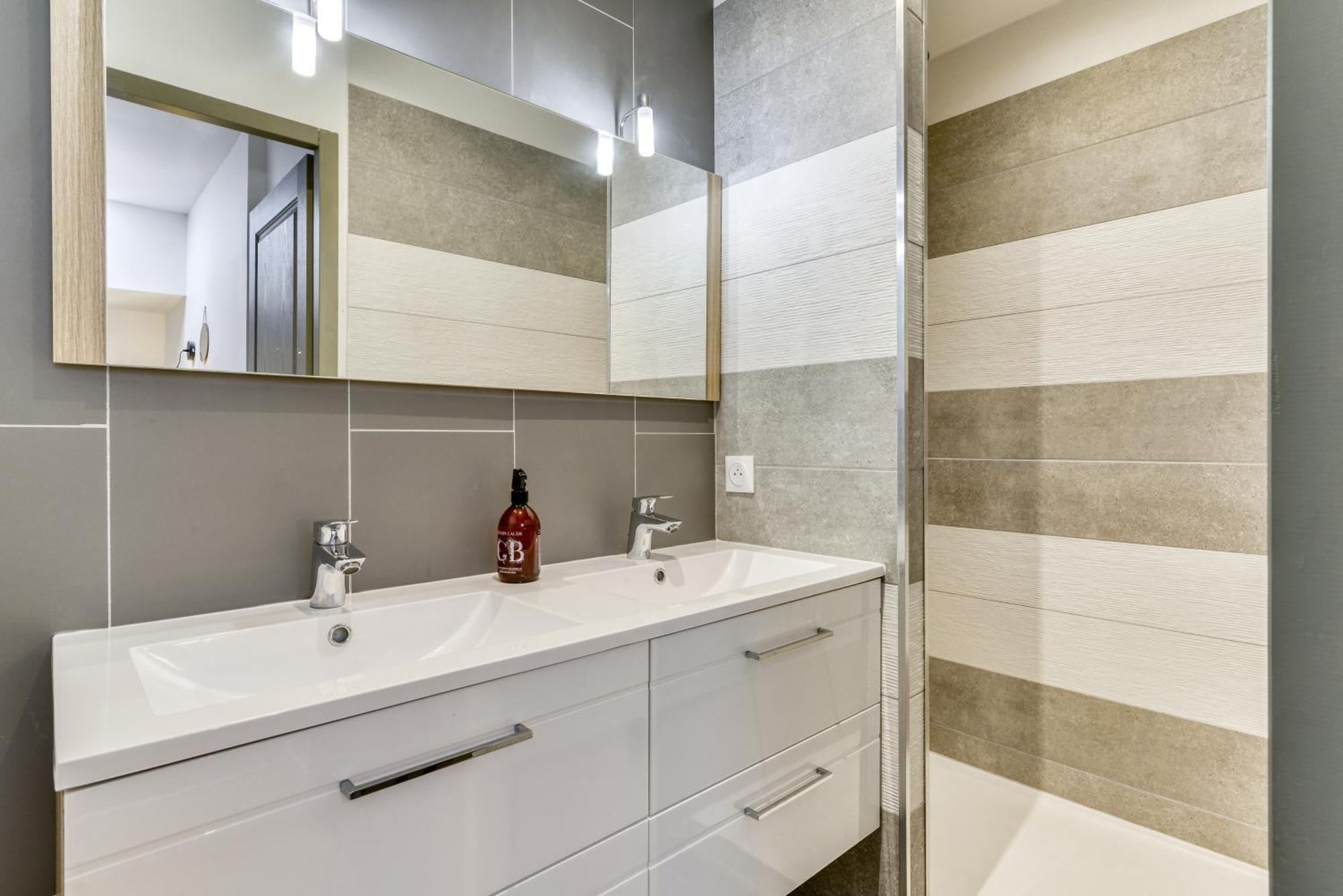 Le Maquens - Parking Gratuit - Wifi - Netflix Apartment Carcassonne Ngoại thất bức ảnh